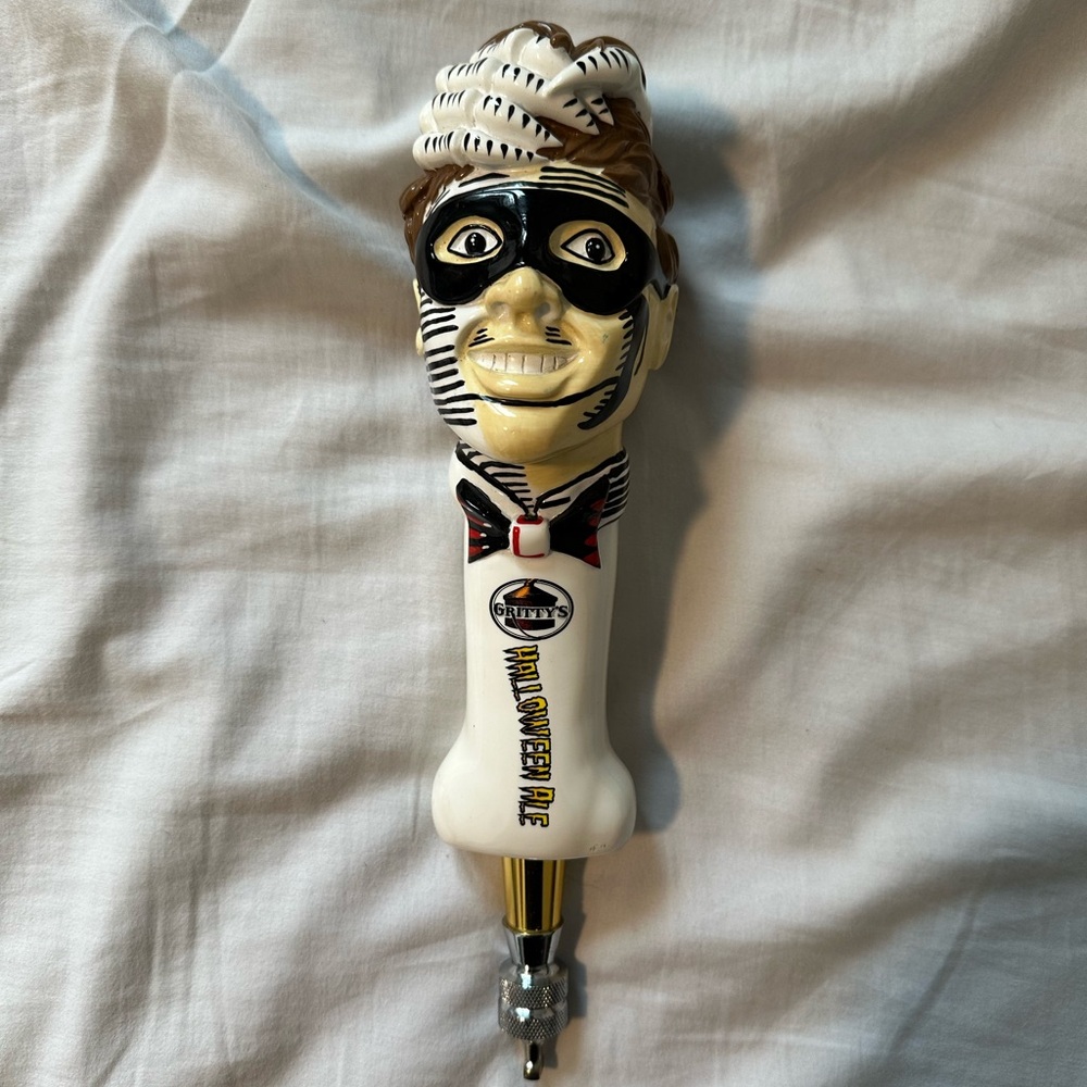 Gritty’s Halloween Ale Tap Handle